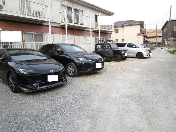 16/20 駐車場
