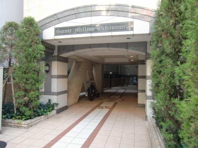 14/21 エントランス