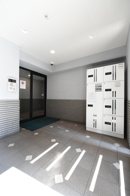 25/30 エントランス