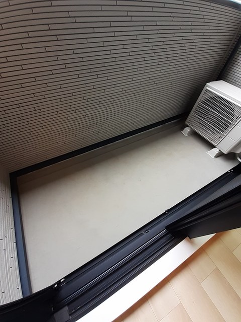 23/30 バルコニー
