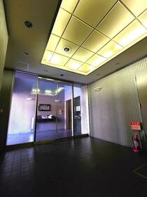 2/4 エントランス