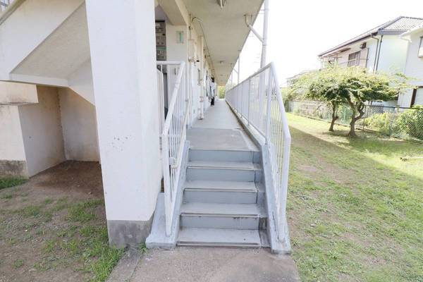 15/16 エントランス