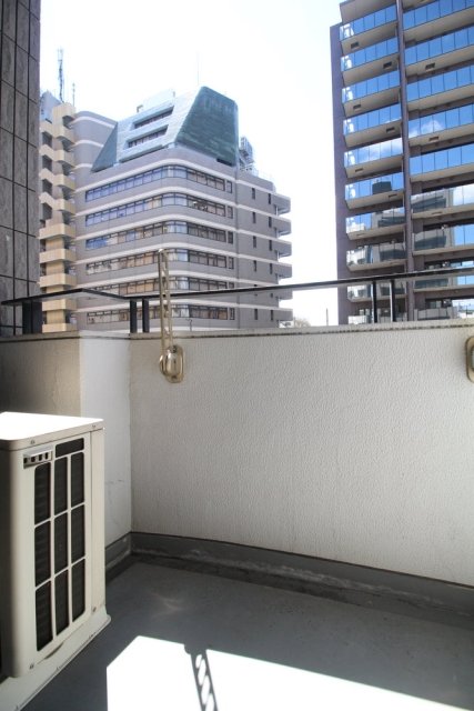 19/25 バルコニー