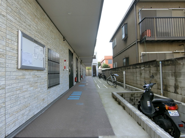 22/30 エントランス