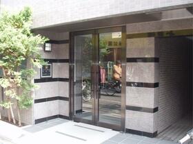 16/22 エントランス