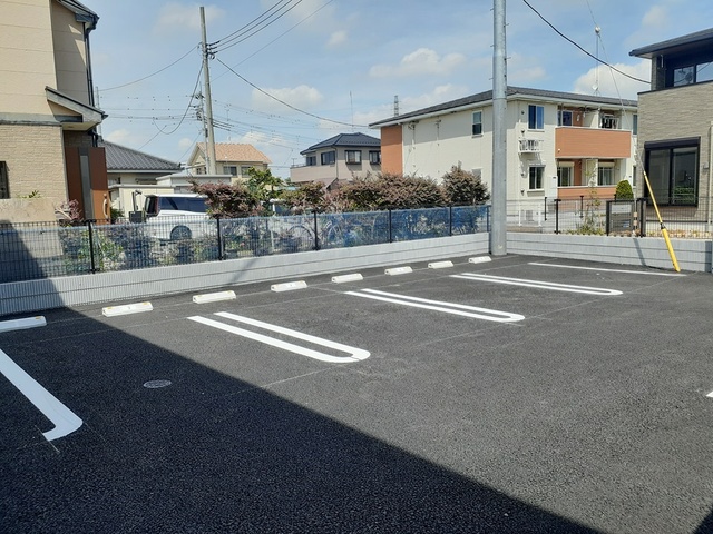 14/23 駐車場