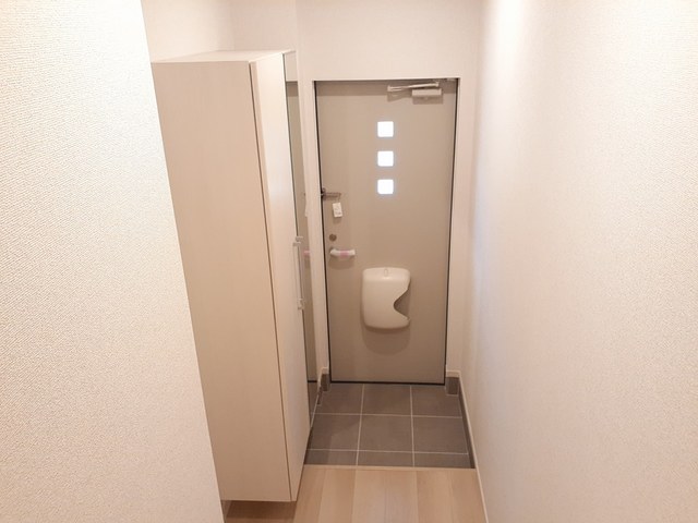 5/23 玄関