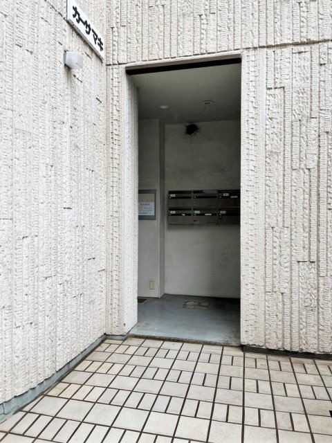 14/14 エントランス