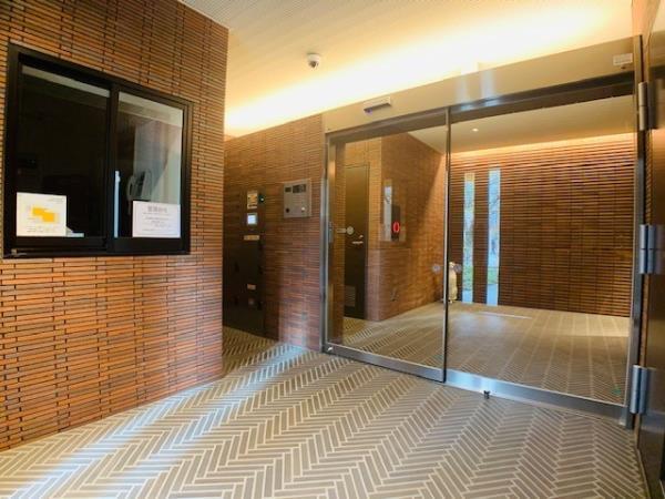 20/24 エントランス