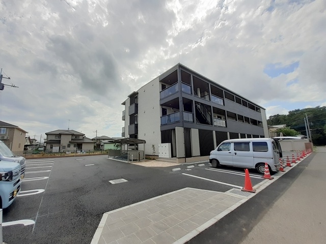 14/20 駐車場
