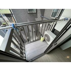 13/23 バルコニー