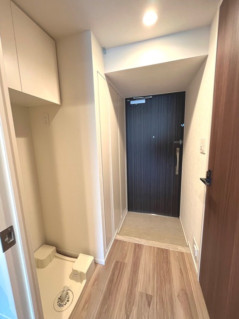 16/30 玄関