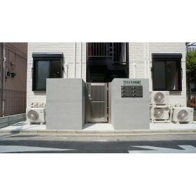 16/22 エントランス