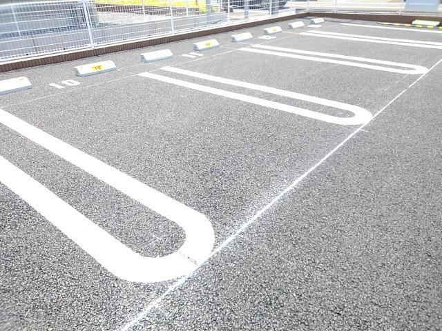 14/20 駐車場