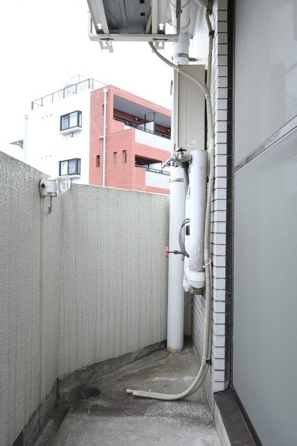 13/23 バルコニー