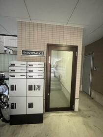 15/15 エントランス