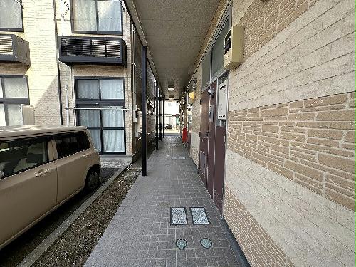 13/22 エントランス