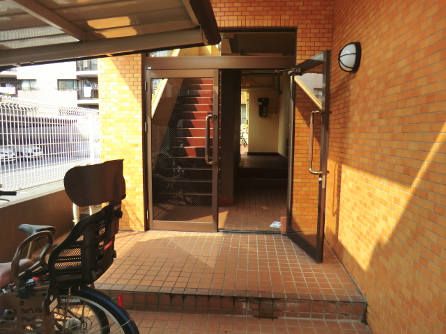 29/30 エントランス