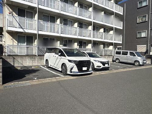 13/24 駐車場