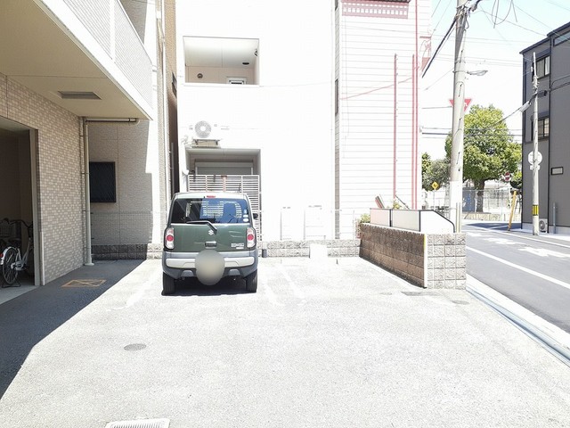 2/8 駐車場