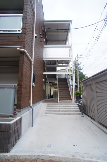 22/24 エントランス