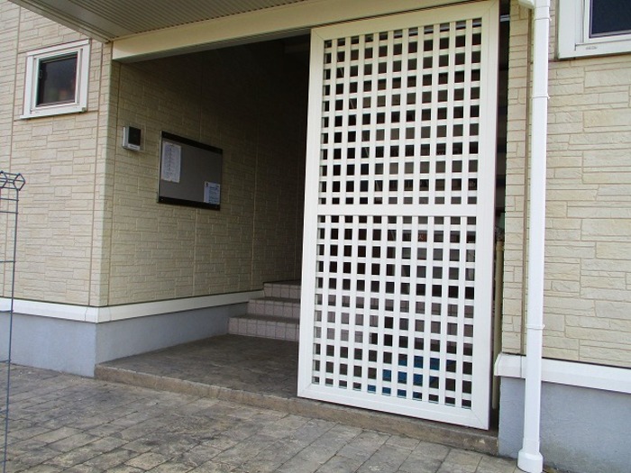 2/2 エントランス