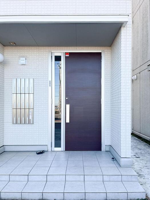 20/30 エントランス