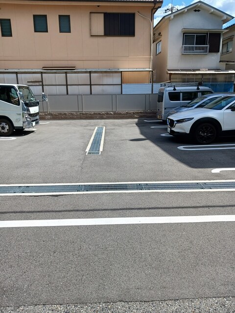 14/20 駐車場