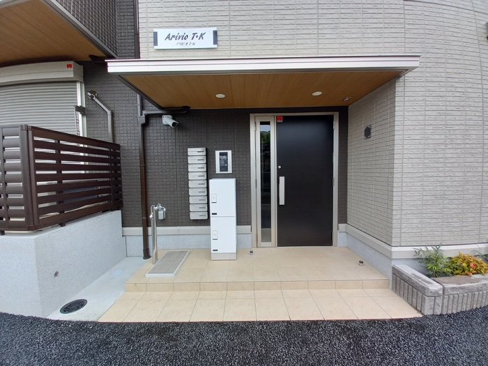 17/20 エントランス