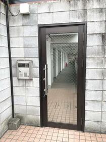 2/2 エントランス
