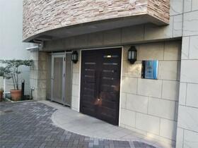 5/5 エントランス