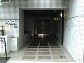 2/2 エントランス