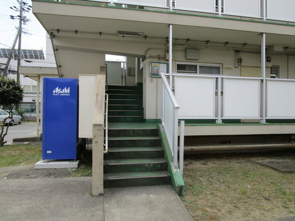 15/26 エントランス