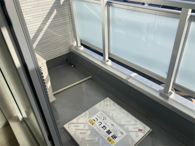 13/19 バルコニー