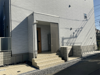 18/19 エントランス