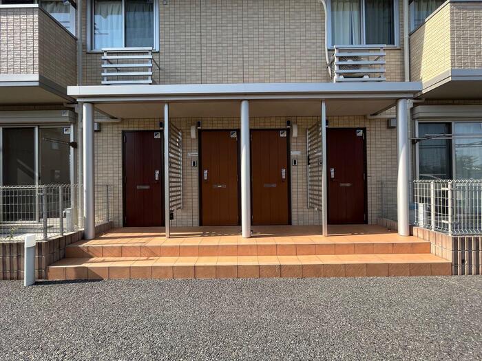 18/22 エントランス