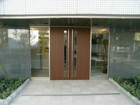 15/18 エントランス