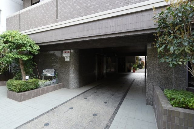 14/15 エントランス