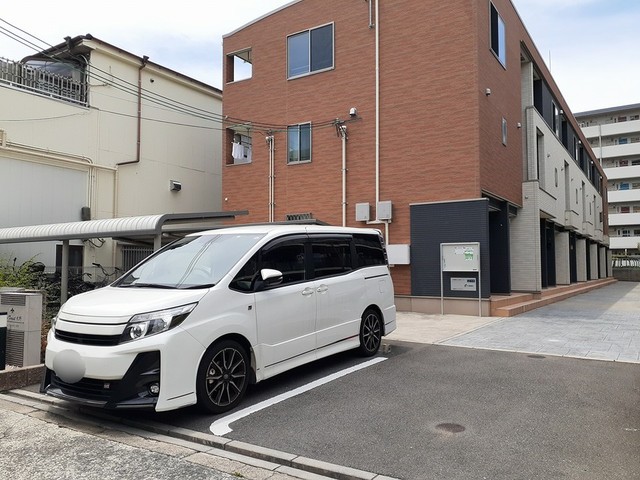 14/20 駐車場