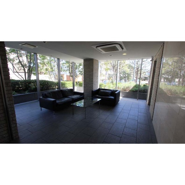 14/15 エントランス