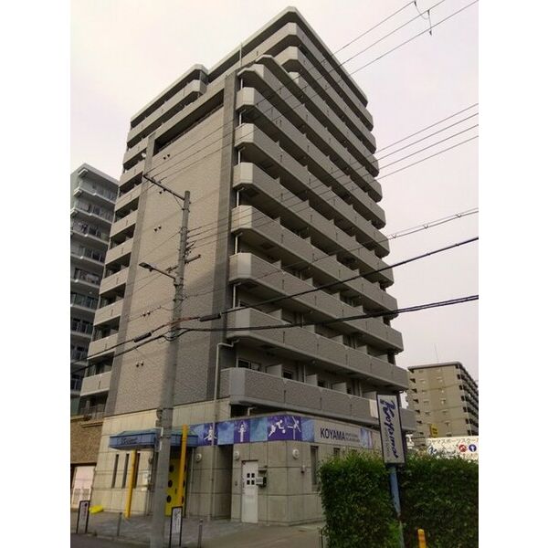 21/27 エントランス