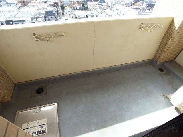 13/22 バルコニー