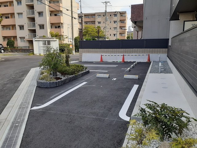 14/20 駐車場