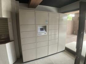 16/16 エントランス