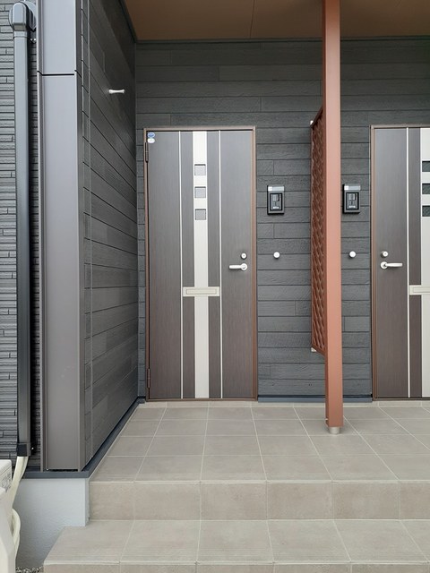 14/20 エントランス