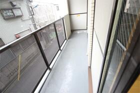 13/16 バルコニー