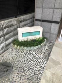 14/14 エントランス