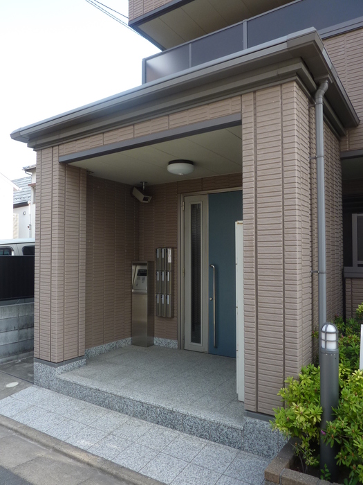 14/20 エントランス