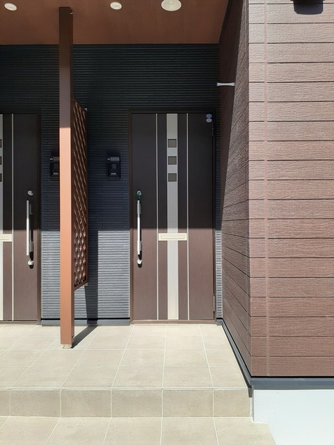 14/20 エントランス