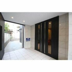 15/16 エントランス